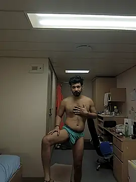 harddick0404 online show from October 28, 2025, 9:14 pm