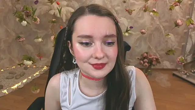 Snapshot of CloudGrace chatting on June 7, 2026, 6:24 pm CloudGrace online show from June 7, 2026, 6:24 pm