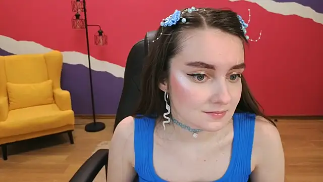 Snapshot of CloudGrace chatting on September 19, 2025, 6:12 pm CloudGrace online show from September 19, 2025, 6:12 pm