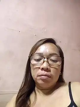 asianwet4u online show from April 12, 2026, 5:38 pm