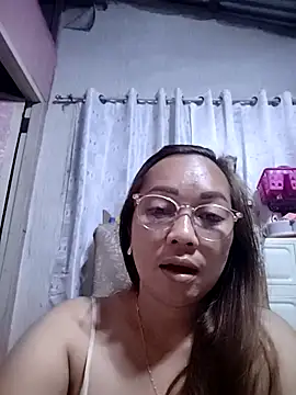 asianwet4u online show from October 8, 2025, 8:42 pm