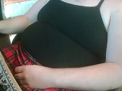 Snapshot of szadamo chatting on March 18, 2026, 8:28 am szadamo online show from March 18, 2026, 8:28 am