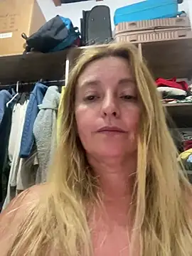 moniquerainx online show from March 17, 2026, 3:20 am