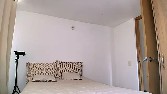 SARA TS FOX online show from March 7, 2026, 8:03 pm