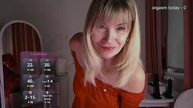 Snapshot of JuliaVilnet chatting on February 22, 2025, 5:12 am JuliaVilnet online show from February 22, 2025, 5:12 am