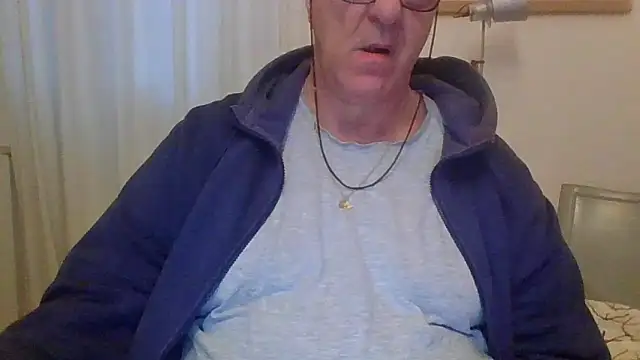 ANONIMO7735 online show from October 28, 2025, 5:18 am