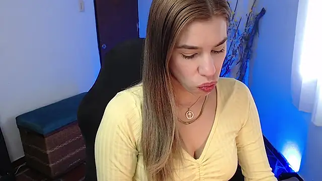 ms sofia x online show from April 15, 2026, 4:22 pm