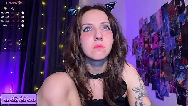 HotaruTomo online show from October 31, 2025, 10:27 pm