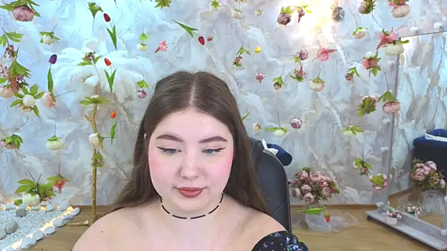 NicoleFoxery online show from April 17, 2026, 6:22 pm