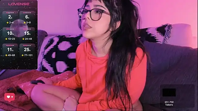 Evie-Luna online show from March 8, 2025, 5:07 am