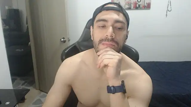 samuelgarcia  online show from March 6, 2026, 10:43 am