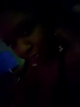 6lue6a6y69 online show from December 5, 2025, 4:22 am