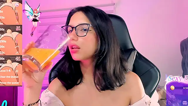 Snapshot of Luniverse chatting on January 12, 2025, 11:36 pm Luniverse online show from January 12, 2025, 11:36 pm