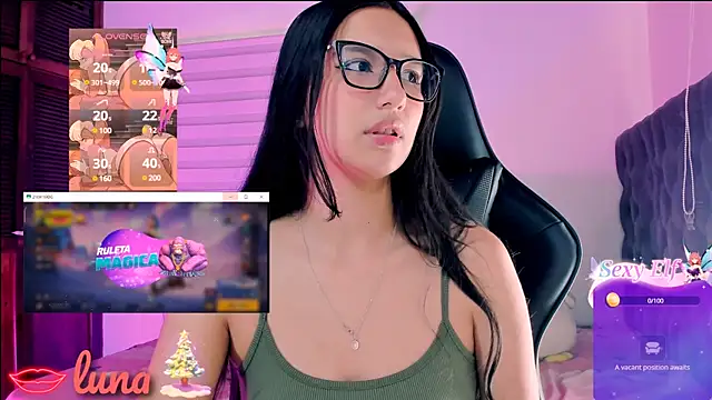 Snapshot of Luniverse chatting on December 6, 2024, 7:17 pm Luniverse online show from December 6, 2024, 7:17 pm