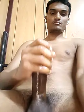 Etujdsss online show from September 13, 2025, 2:22 am