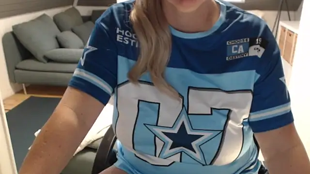 KimMitchelli online show from December 16, 2025, 10:08 am