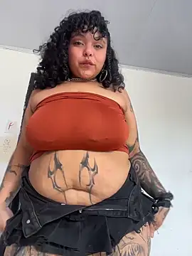 PrincessLauren420 online show from November 25, 2025, 4:07 pm