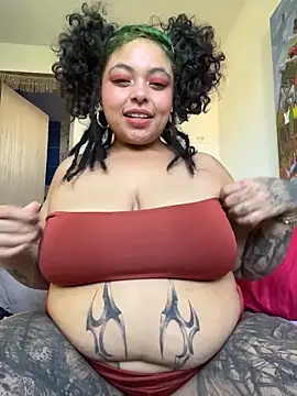 Snapshot of PrincessLauren420 chatting on February 19, 2026, 10:07 pm PrincessLauren420 online show from February 19, 2026, 10:07 pm