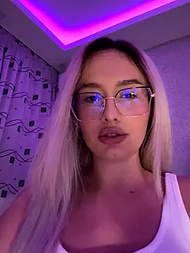 Snapshot of mollyxxx chatting on September 21, 2025, 10:59 pm mollyxxx online show from September 21, 2025, 10:59 pm