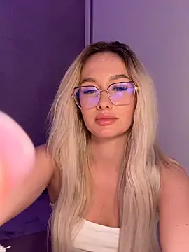 Snapshot of mollyxxx chatting on September 30, 2025, 1:55 am mollyxxx online show from September 30, 2025, 1:55 am