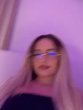 Snapshot of mollyxxx chatting on February 26, 2026, 12:43 am mollyxxx online show from February 26, 2026, 12:43 am