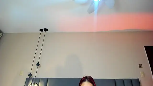 JupiteFox online show from April 16, 2026, 12:44 am