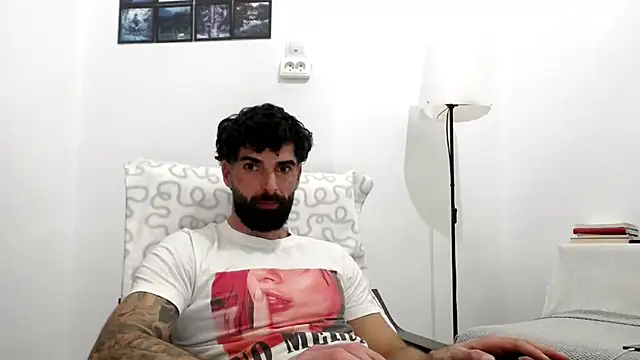 Verycutex online show from February 28, 2026, 4:39 pm