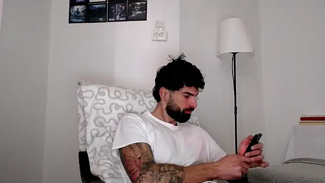 Verycutex online show from March 3, 2026, 6:09 am