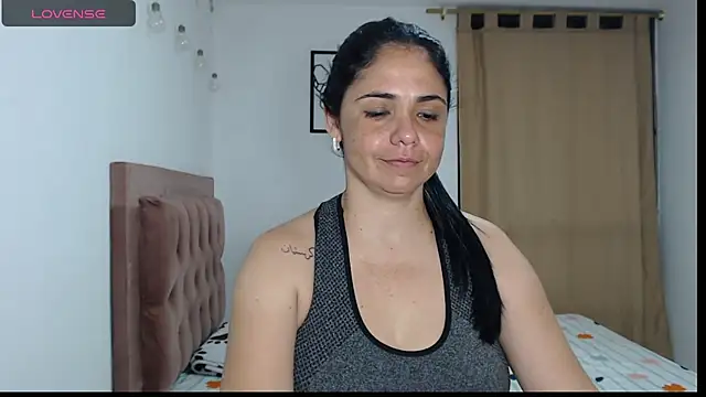 selena ferri online show from November 6, 2025, 2:59 am