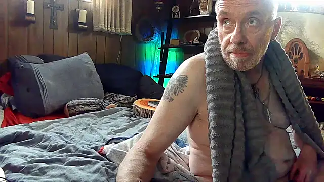 Makowboy online show from March 22, 2026, 9:05 pm