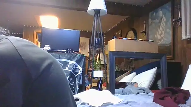 Makowboy online show from December 1, 2025, 8:32 pm