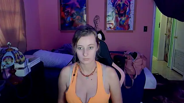 AsiaGoesPro online show from December 4, 2025, 1:43 pm