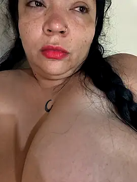 NIKOLE1301 online show from November 26, 2025, 6:52 pm