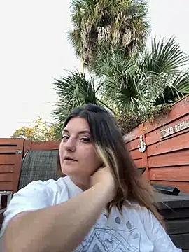 Snapshot of magicsparkles chatting on November 4, 2025, 10:13 pm magicsparkles online show from November 4, 2025, 10:13 pm