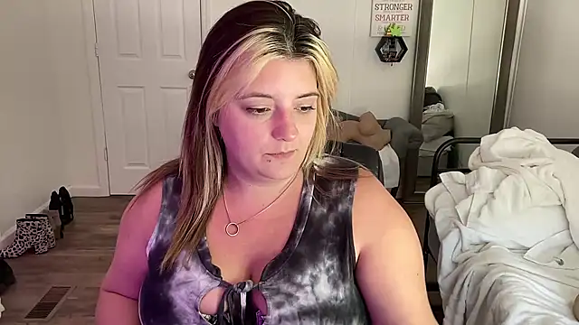 Snapshot of magicsparkles chatting on March 3, 2025, 4:58 pm magicsparkles online show from March 3, 2025, 4:58 pm