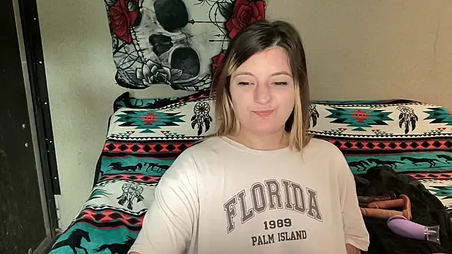 Snapshot of magicsparkles chatting on September 12, 2025, 5:02 pm magicsparkles online show from September 12, 2025, 5:02 pm