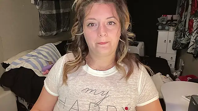 Snapshot of magicsparkles chatting on January 12, 2026, 9:20 pm magicsparkles online show from January 12, 2026, 9:20 pm