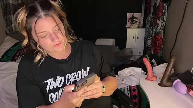 Snapshot of magicsparkles chatting on December 19, 2025, 12:25 am magicsparkles online show from December 19, 2025, 12:25 am