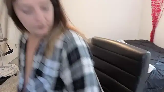 magicsparkles online show from April 14, 2026, 7:41 pm