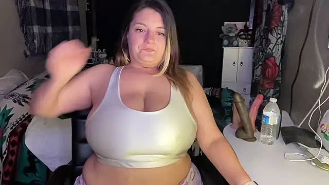 Snapshot of magicsparkles chatting on December 21, 2025, 2:57 am magicsparkles online show from December 21, 2025, 2:57 am