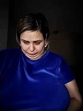 EvaCristal online show from February 12, 2026, 7:19 am