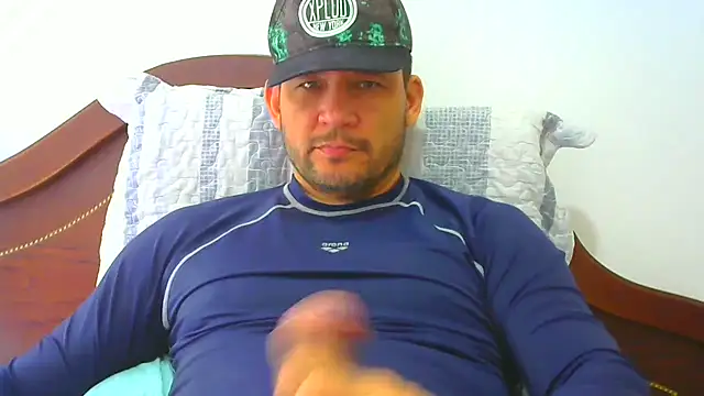 altenori112 online show from December 5, 2025, 6:17 pm