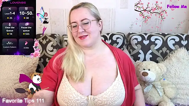 Ginesia online show from November 26, 2025, 1:55 pm