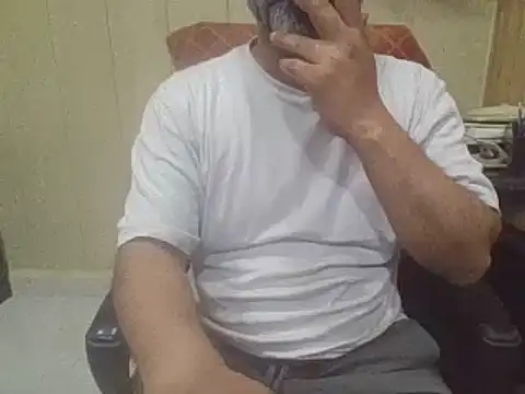 hairymaster95 online show from May 24, 2026, 5:29 am
