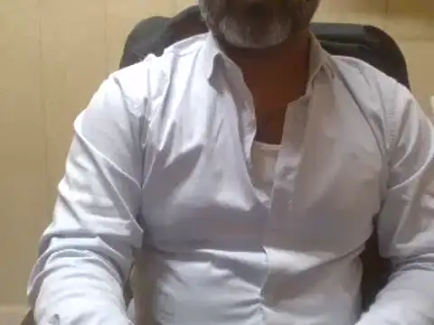 Snapshot of hairymaster95 chatting on February 17, 2025, 4:09 am hairymaster95 online show from February 17, 2025, 4:09 am