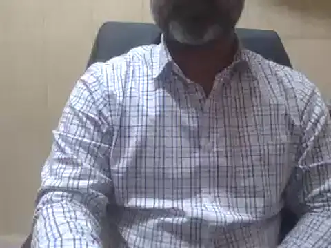Snapshot of hairymaster95 chatting on February 8, 2025, 8:20 am hairymaster95 online show from February 8, 2025, 8:20 am