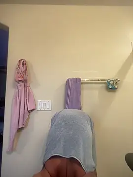 Snapshot of Cum2Charm chatting on February 12, 2026, 3:12 pm Cum2Charm online show from February 12, 2026, 3:12 pm