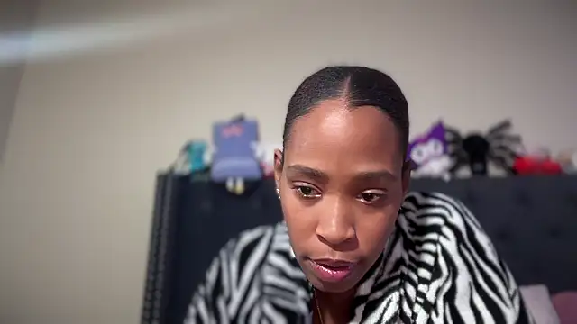 Snapshot of Cum2Charm chatting on January 17, 2026, 3:43 am Cum2Charm online show from January 17, 2026, 3:43 am