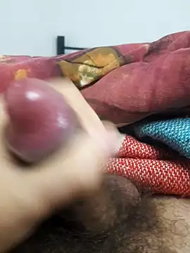 Ummfuss1 online show from February 8, 2025, 12:50 pm