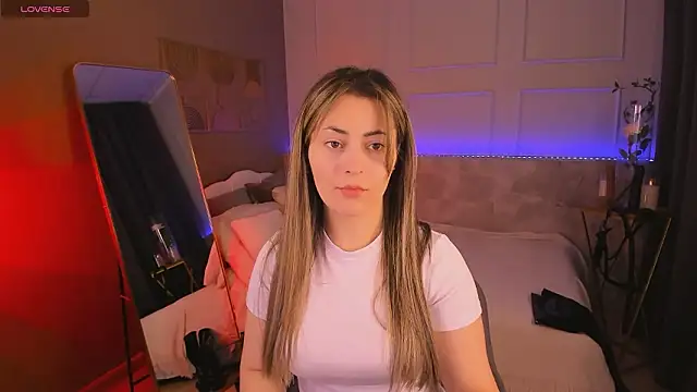 KylieMellow online show from March 21, 2026, 5:19 am